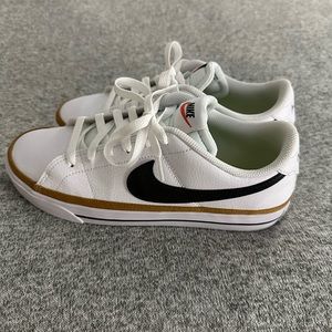 Women’s Nike Court Legacy Next Nature